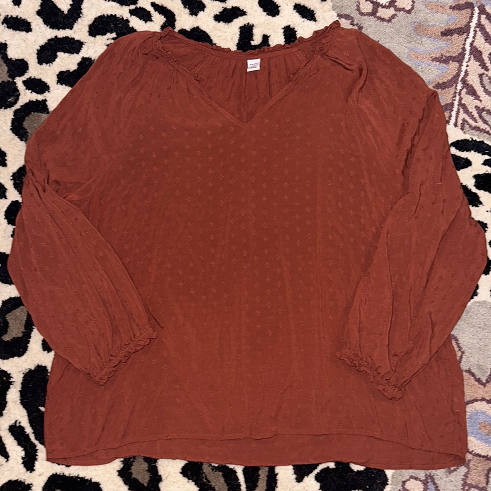 Old Navy Flowy open neck long sleeve blouse in color copper moon size XL